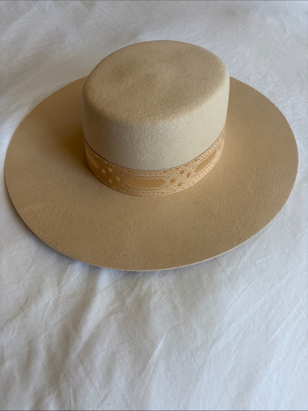 Lack Of Color Two-Tone Wide Brim Felt Hat in Cream and Tan
